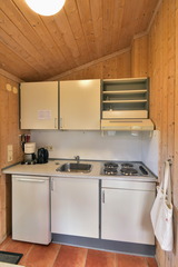 Ferienhaus in Pelzerhaken - Am Waldrand Haus B - K&uuml;che im Eingangsbereich