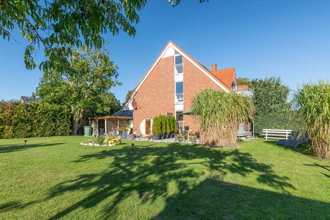 Ferienwohnung in Feldhusen - Diana Schöner Blick - Garten Ansicht