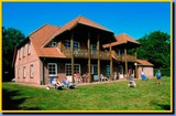 Ferienwohnung in Fehmarn OT Presen - "Ferienhof Rießen" Rotes Haus Nr. 42 - Bild 1 Ferienwohnung in Fehmarn OT Presen - "Ferienhof Rießen" Rotes Haus Nr. 42 - Bild 1