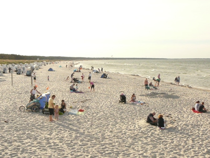 Ferienwohnung in Wieck a. Darß - Aalreuse 2 - Kinder- und Familienstrand mit Miet-Strandkörben