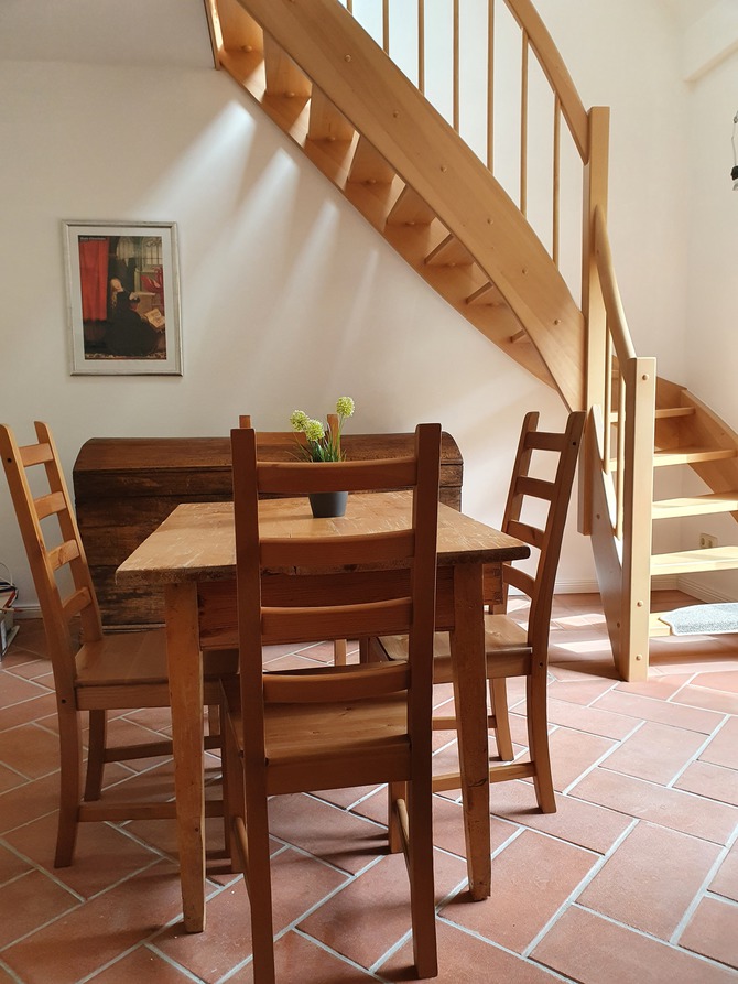 Ferienwohnung in Satjendorf - Ferienwohnung Gries-scher Hof - Treppenaufgang aus der Wohnküche