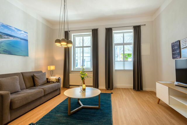 Ferienwohnung in Binz - Villa Iduna / Ferienwohnung No. 3 - EG mit Balkon nach S&uuml;den - Bild 2