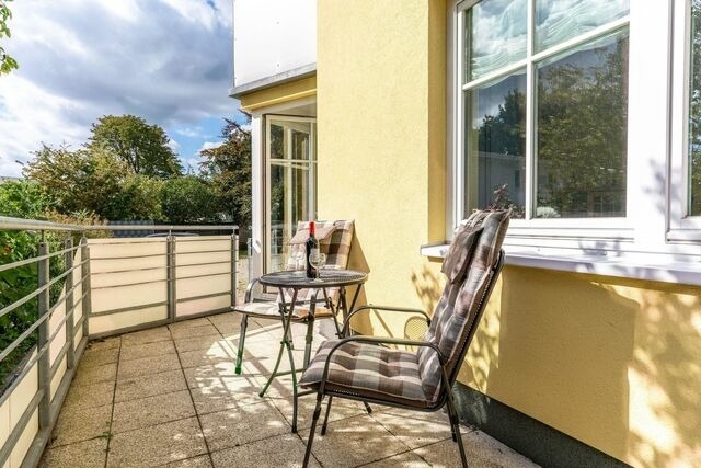 Ferienwohnung in Binz - Ferienwohnung 2 "Kranich" Villa Vogelsang in Binz, 3-Raum, Parkplatz, WLAN, Wintergarten, Terrasse - Bild 14