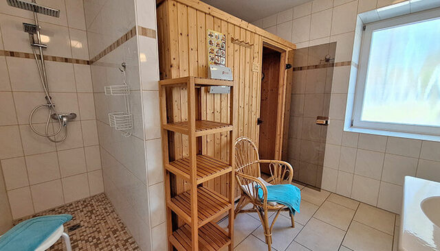 Ferienhaus in Heringsdorf - Insellicht**** BRINKMANNHAUS 4-Sterne - groß fast am Strand Sauna Terrasse Grill - Bild 13