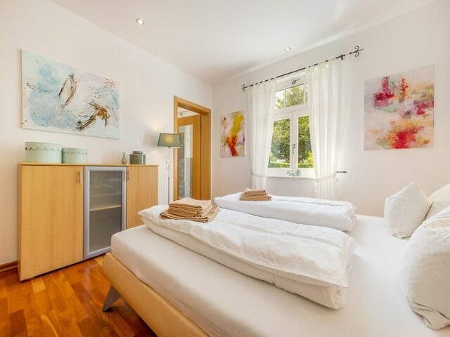 Ferienhaus in Garz - Ferienhaus R&uuml;genbrise mit 5 B&auml;dern, Steg und Boot - Bild 3