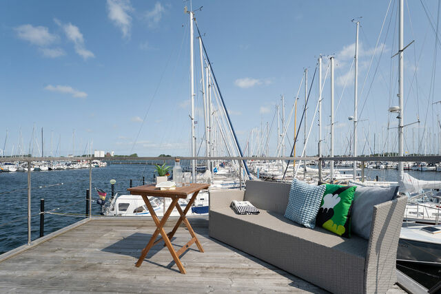 Ferienwohnung in Fehmarn OT Burgtiefe - Hausboot Coworkingship - Bild 2